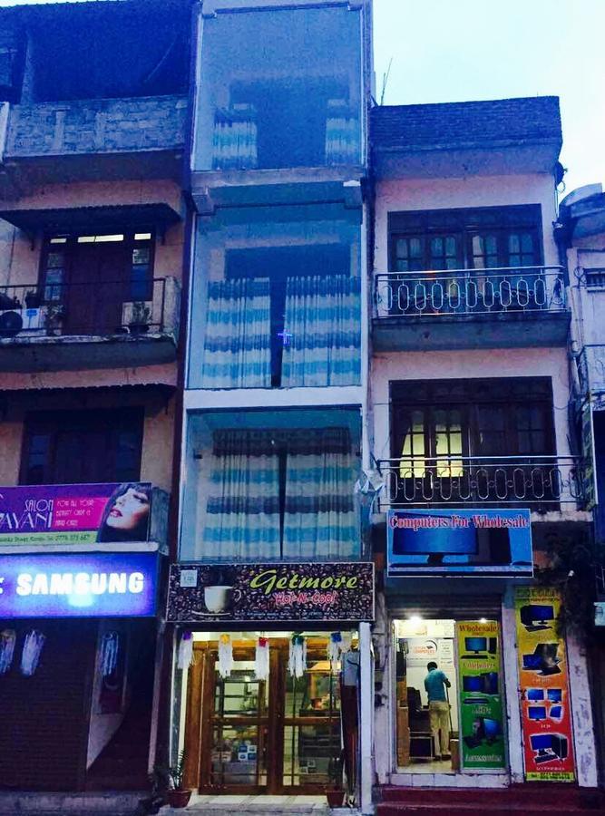 Getmore Bed & Breakfast แคนดี้ ภายนอก รูปภาพ